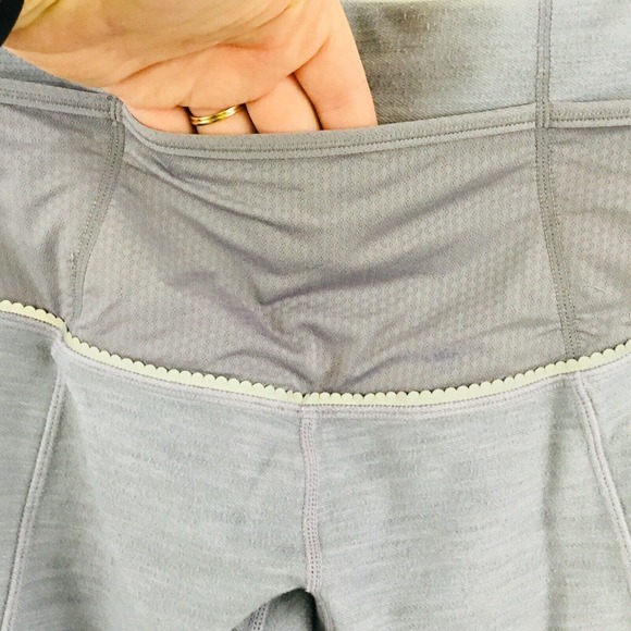Womens 6 Lululemon Ride On Leggings Gray Capri Slub Knit Button Cuff‎ Reflective - Picture 10 of 11